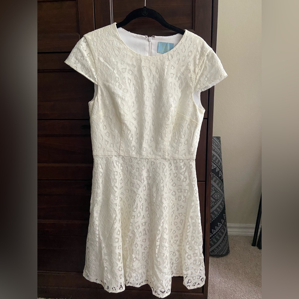 Cece dress, size 8, white w/ lace overlay